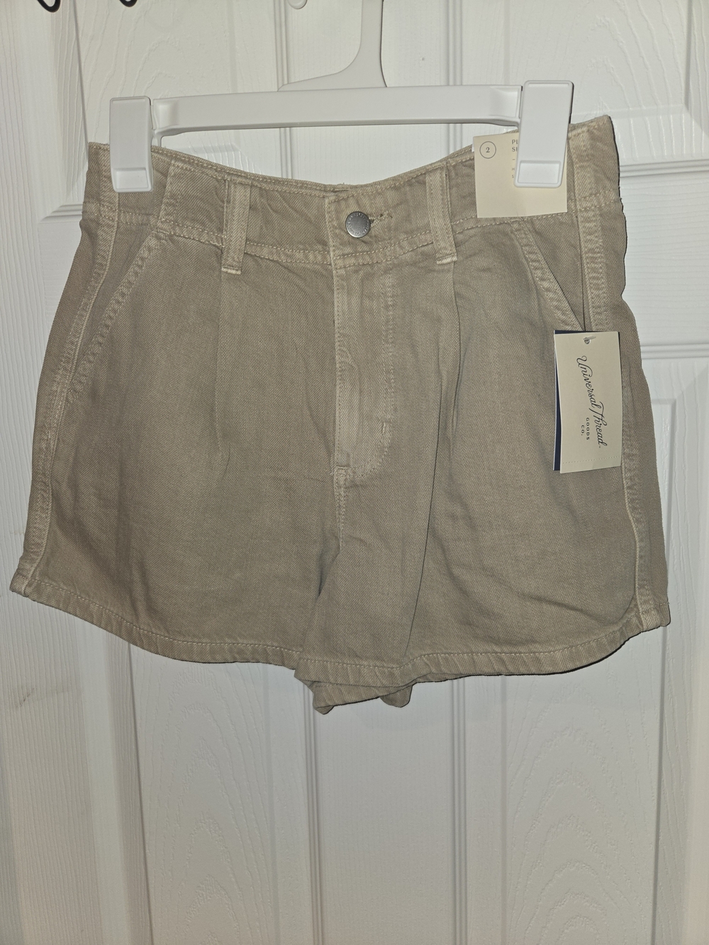 Women's High-Rise Khaki Shorts - Classic Casual Size 2 Nwt